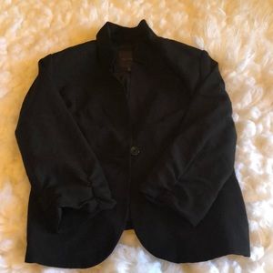 The limited black blazer